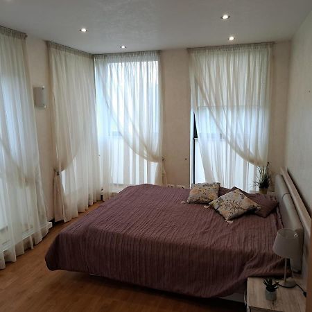 Andyshaun Service Appartments 리가 외부 사진