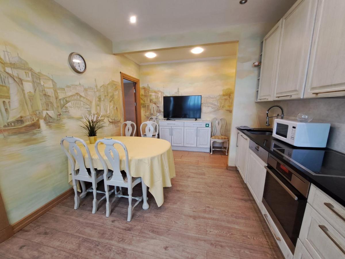 Andyshaun Service Appartments 리가 외부 사진