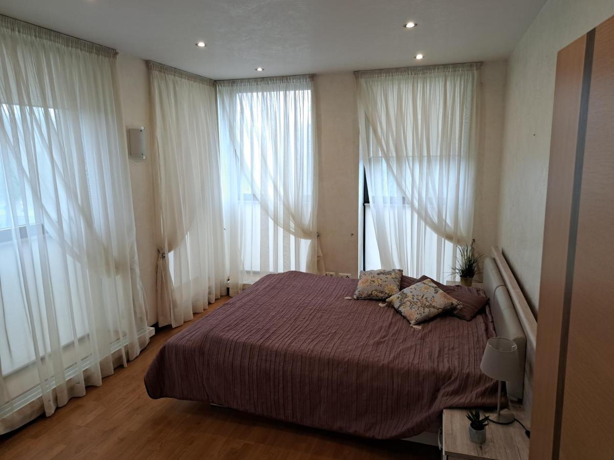 Andyshaun Service Appartments 리가 외부 사진